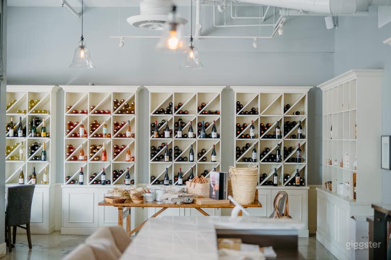  Elegant Wine Bar, Restaurant, Boutique 