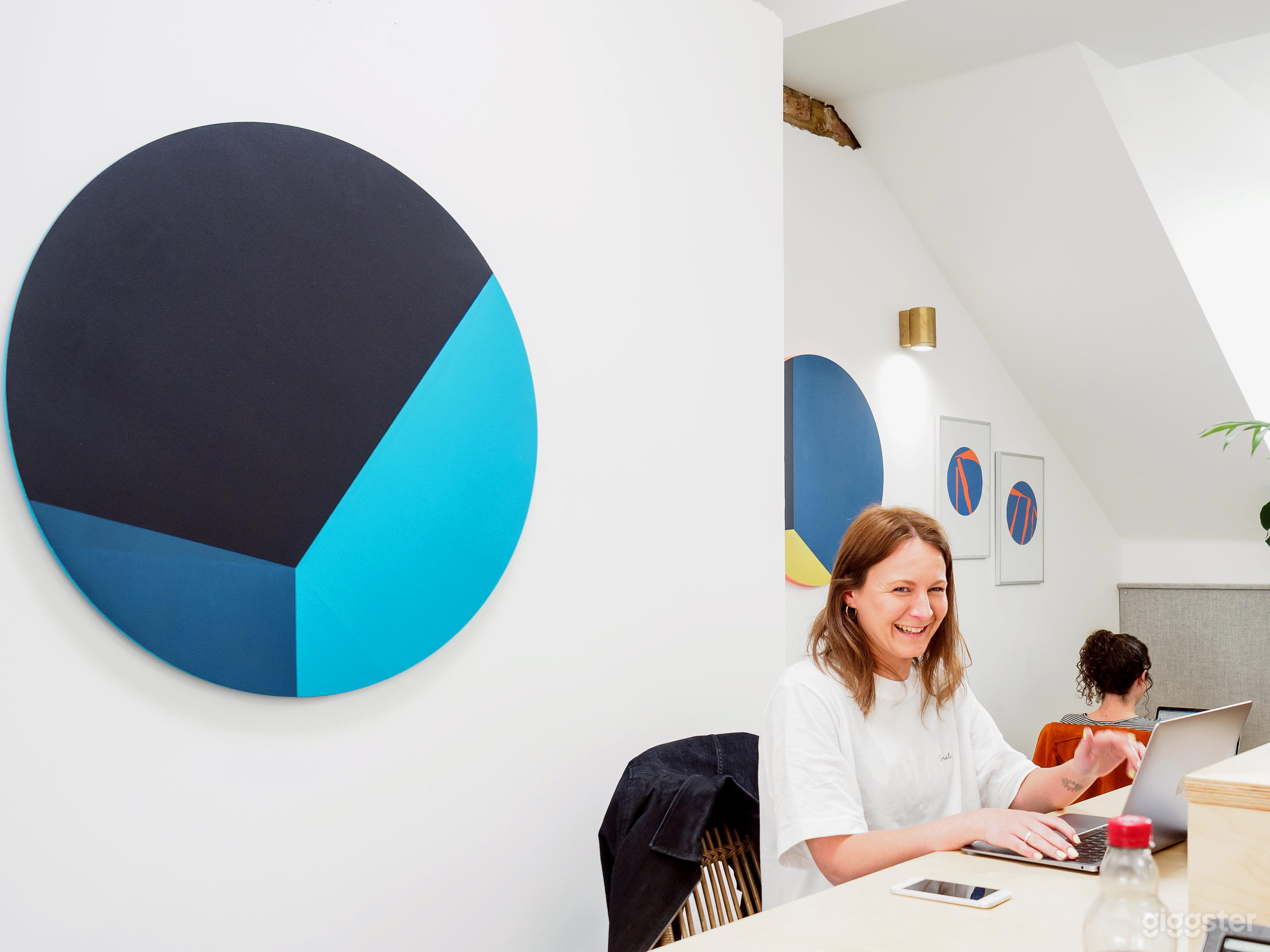 Co-working and Offices for Work and Meetings Photo 2