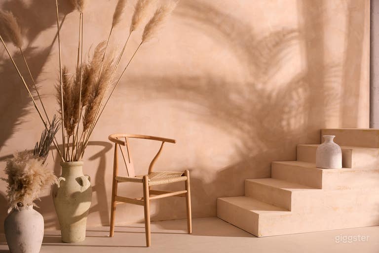  PHOTOGRAPHY STUDIO - CONTENT CREATION STUDIO 