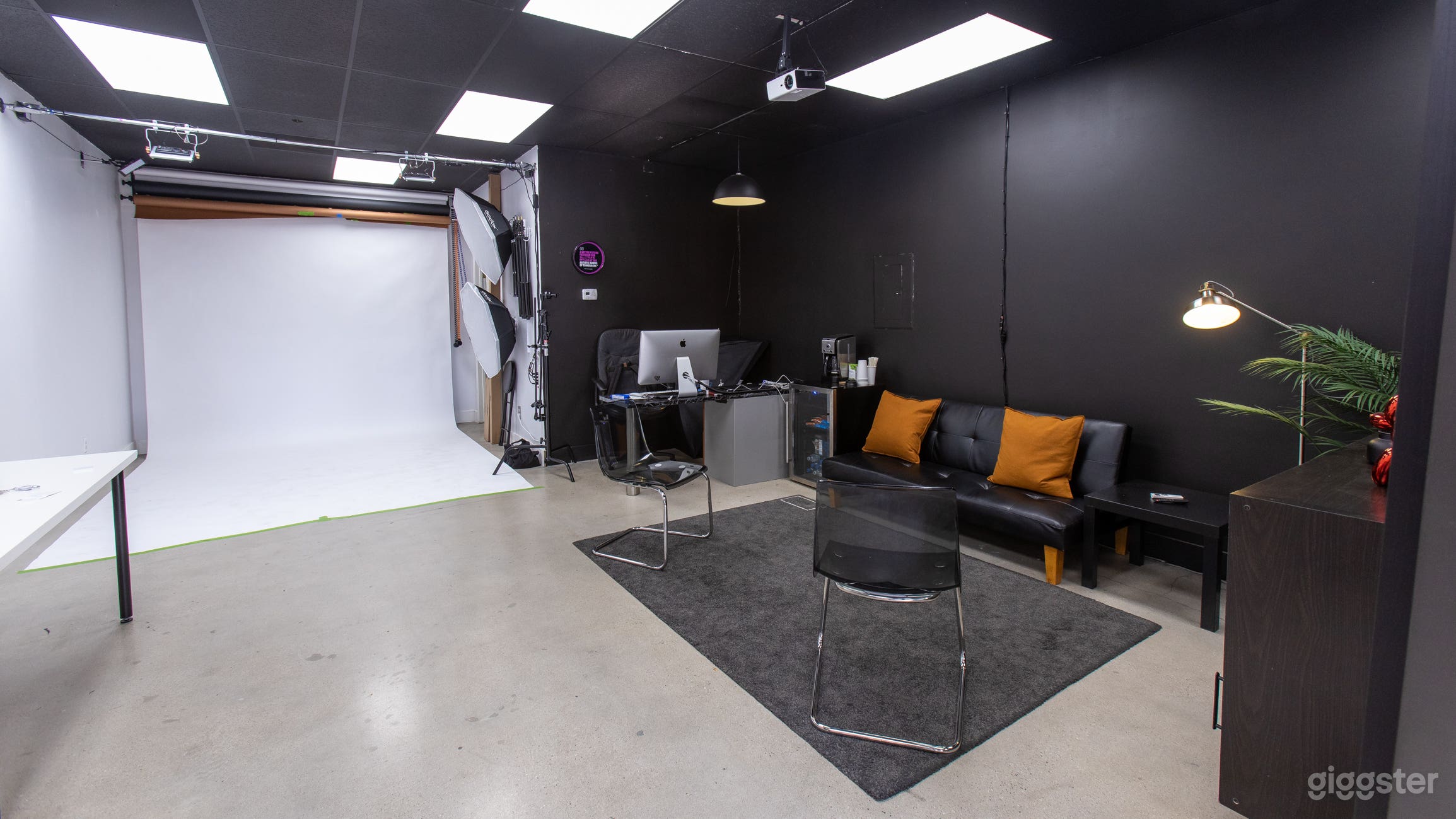 Modern Photo/Film/Event Studio Space Photo 1