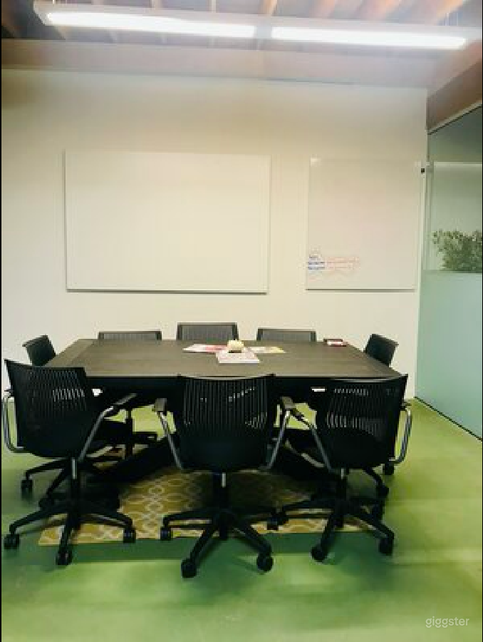  Mojave: Well-kept Conference Table in Berkeley 