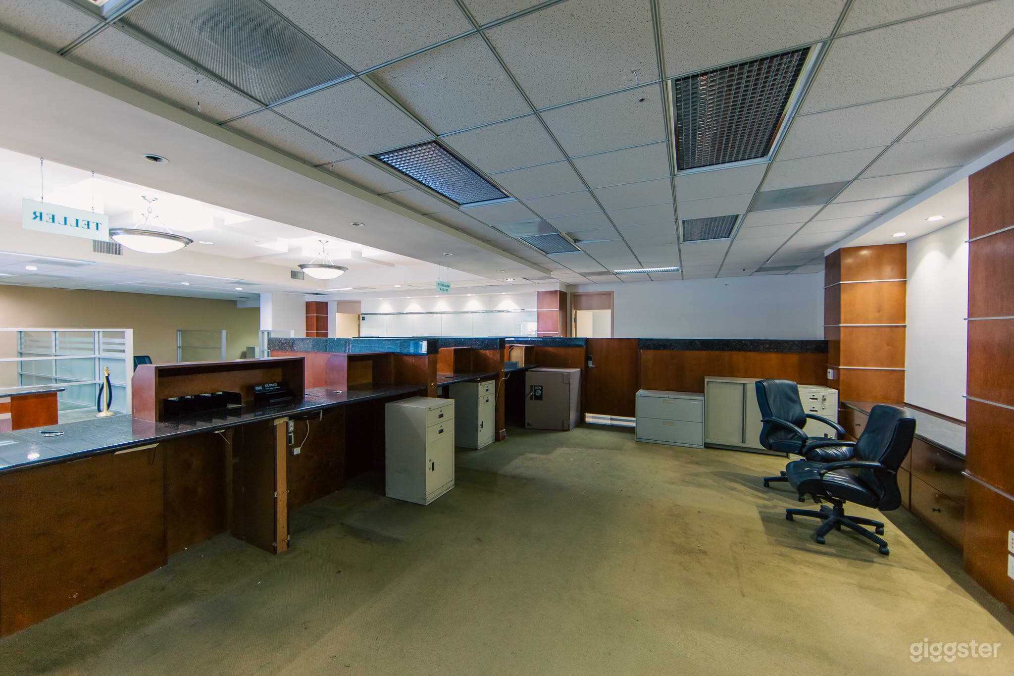 THE BANK #307 Photo 2