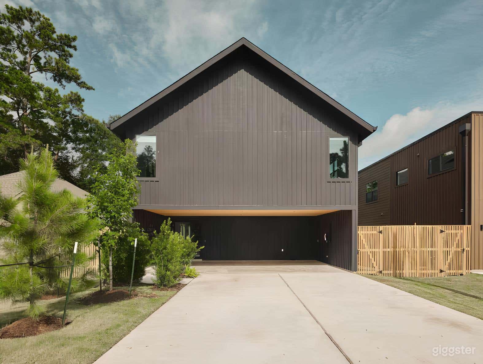 The Balcony Oak: Relax &amp; Unwind Photo 2