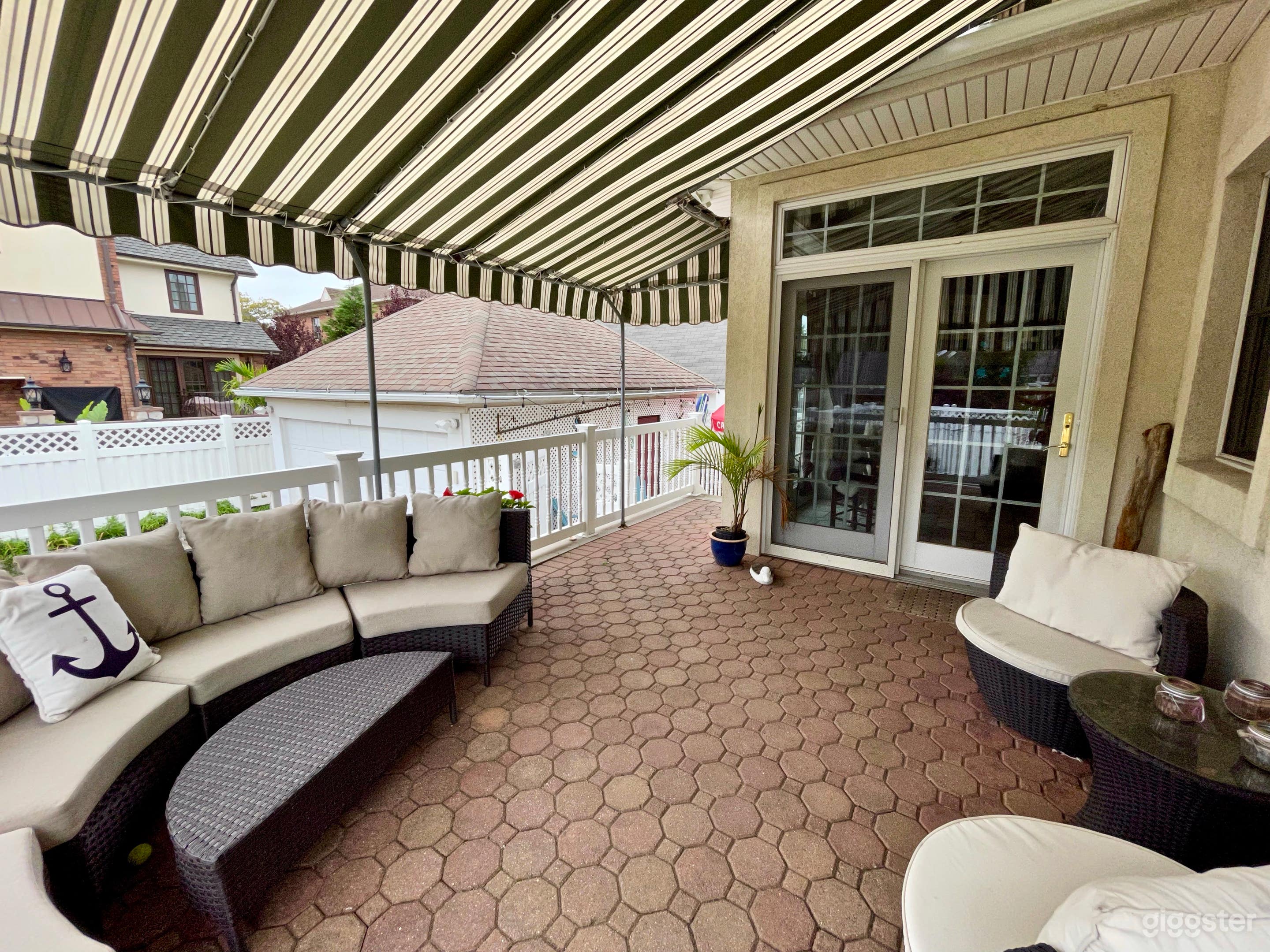 Suburban Upscale Family Home Photo 3