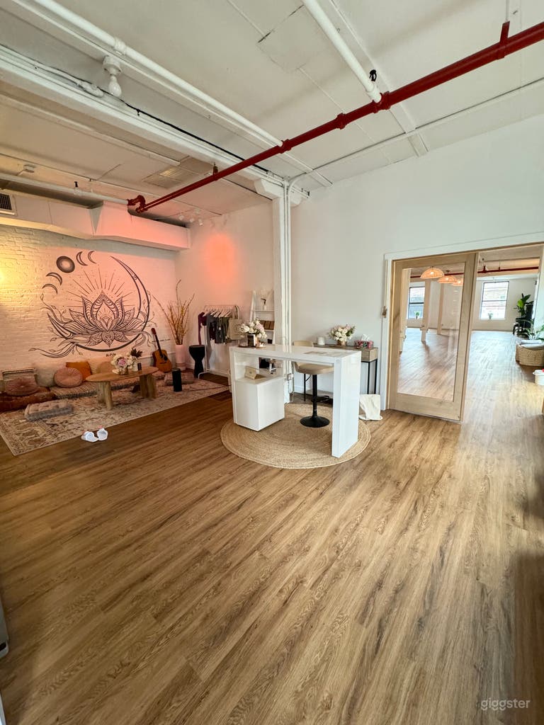  Beautiful Spacious Industrial Creative Yoga Space  