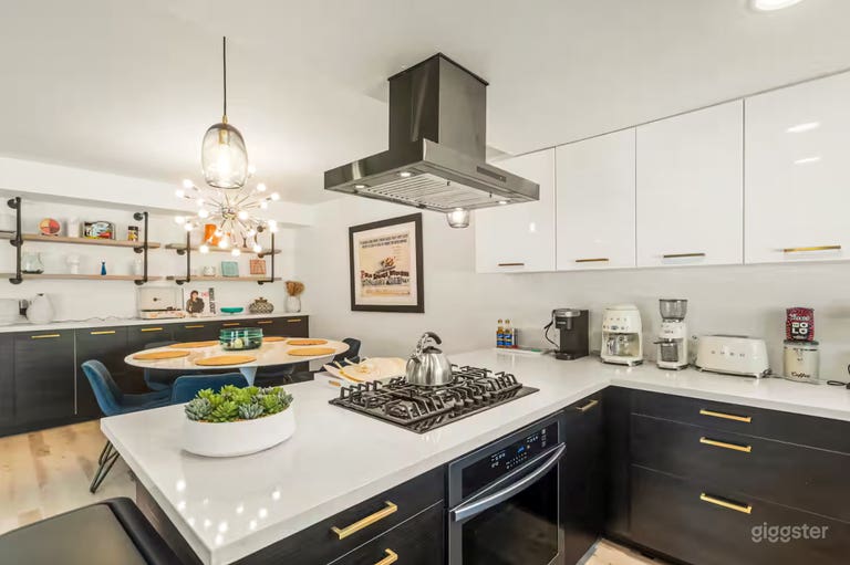  “Stylish 2-Bedroom Desert Condo – Pool, Patio & Tennis 