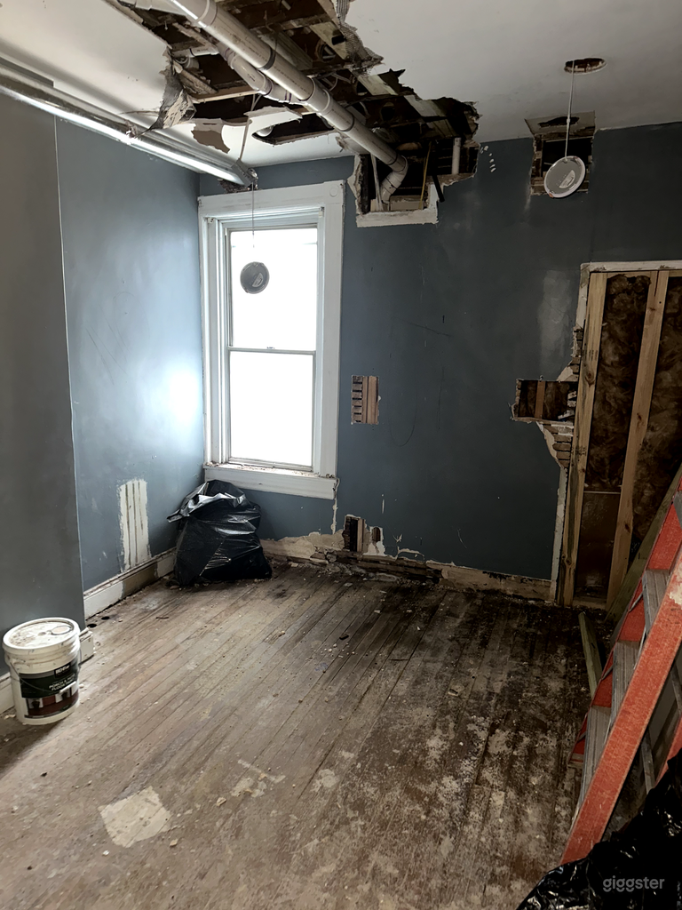  Raw, Industrial 4-Floor Townhouse Perfect for Film 