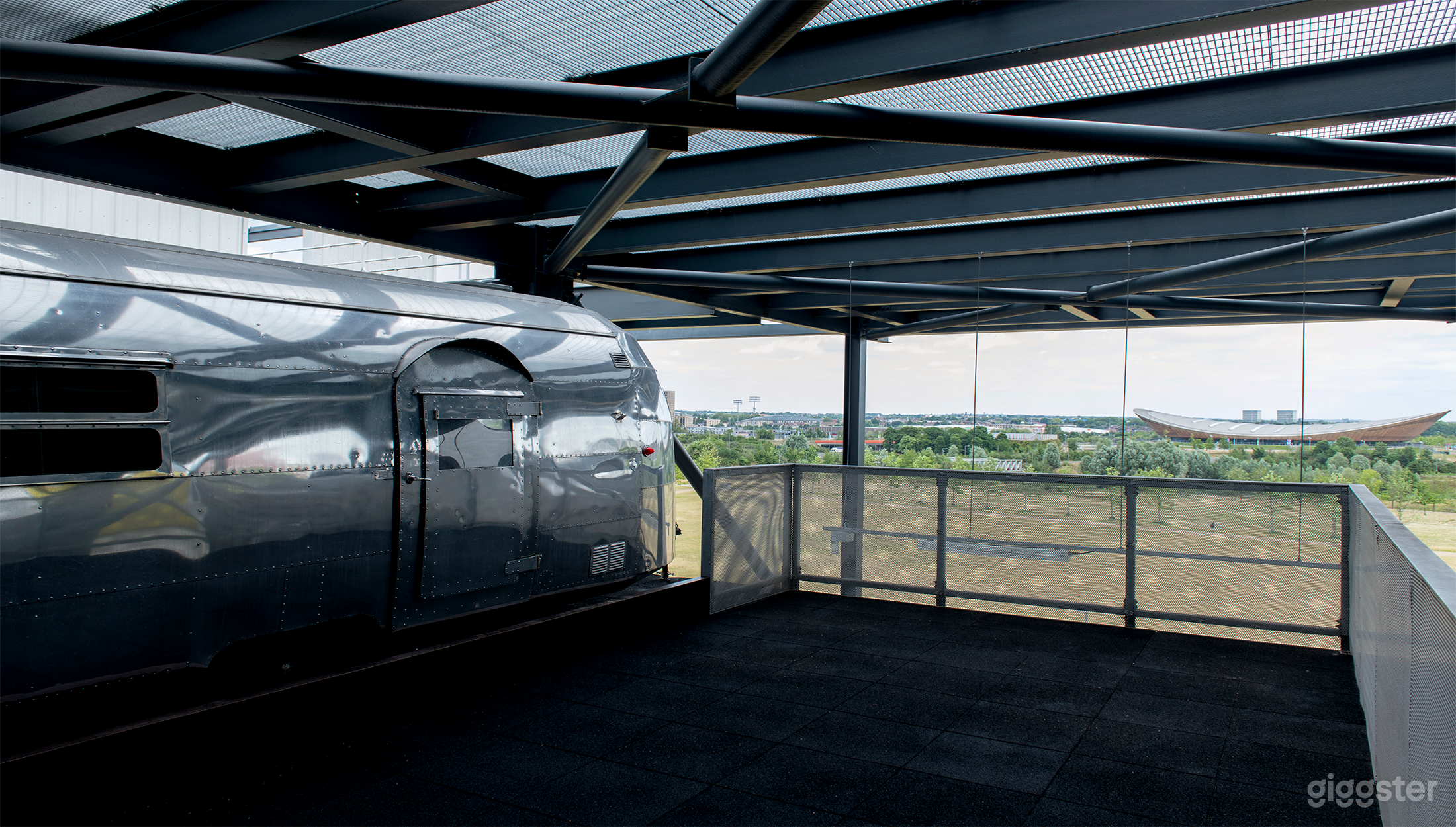 Terrace & Caravan Photo 2