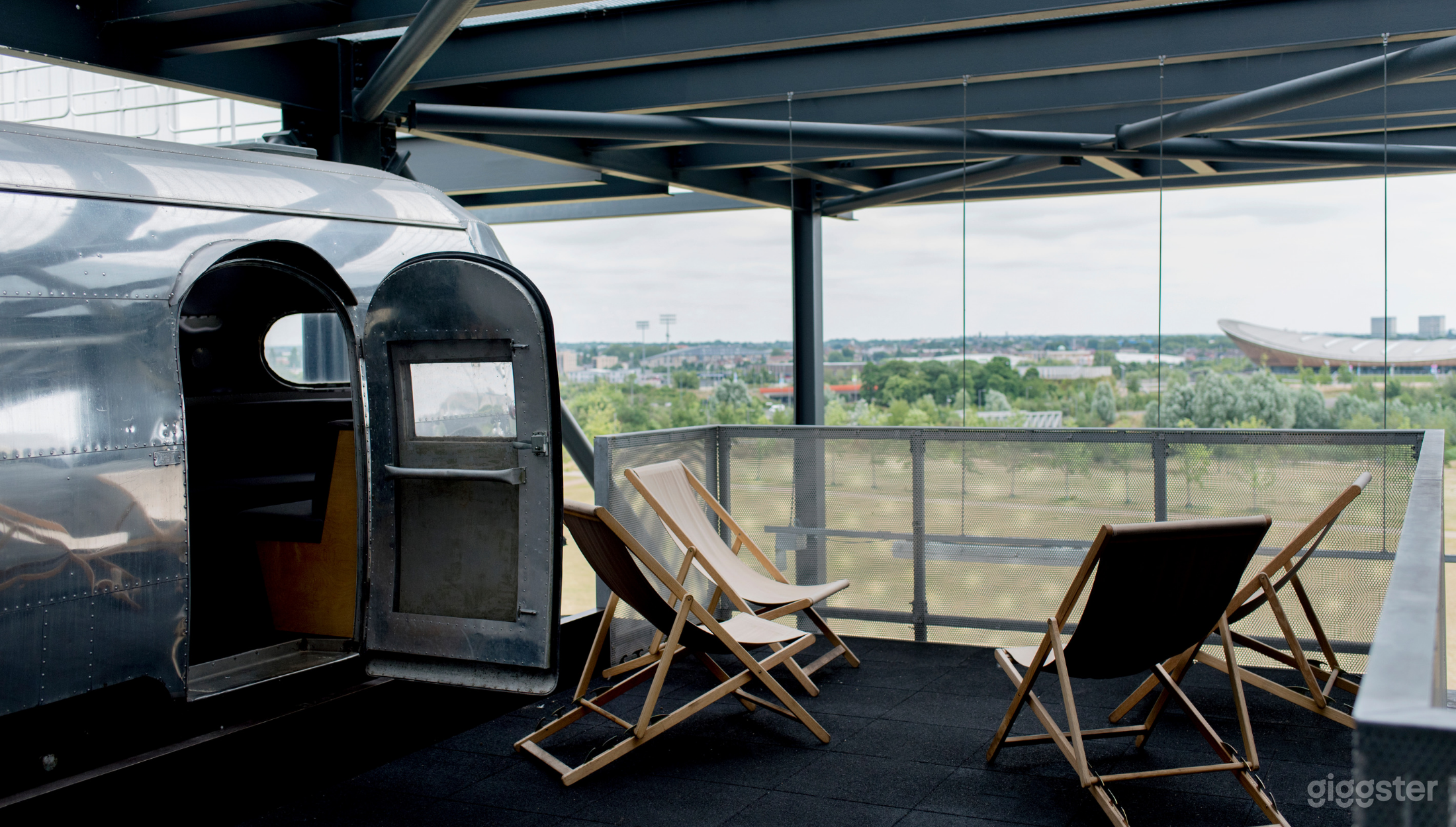 Terrace & Caravan Photo 1