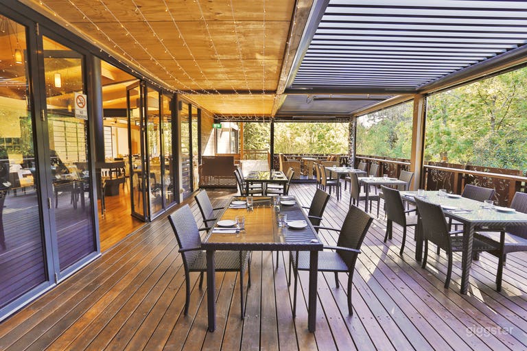  Très grand restaurant moderne et durable sur le plan environnemental 