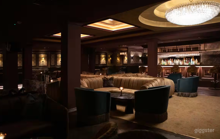  Refined Restaurant & Lounge 