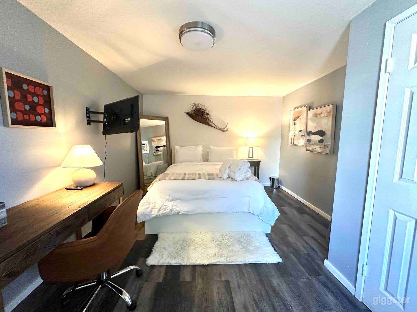 Apartment-like Small, Private Quiet House Photo 1