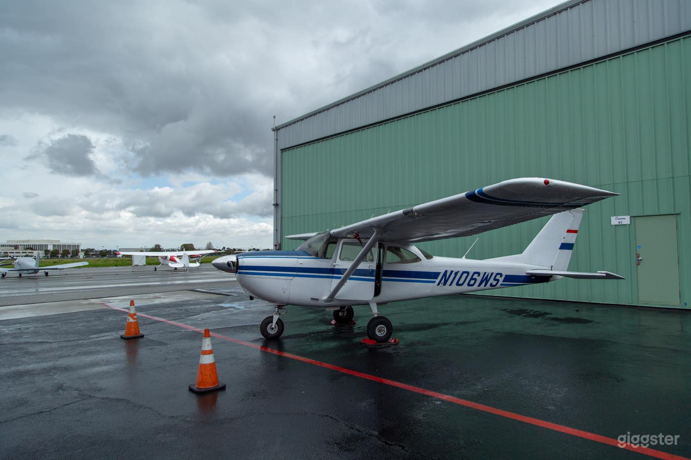 SKYLINE AIRPORT #101 Photo 4