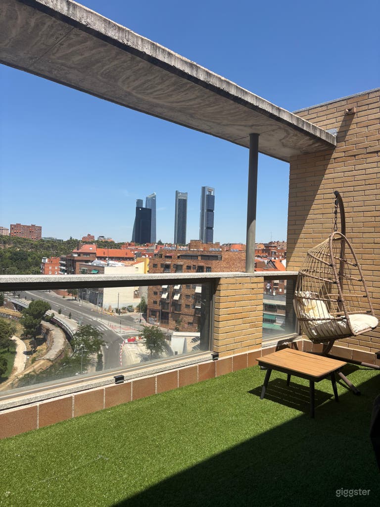 Terrasse mit einzigartigem Blick auf Madrids Fünf Türme 