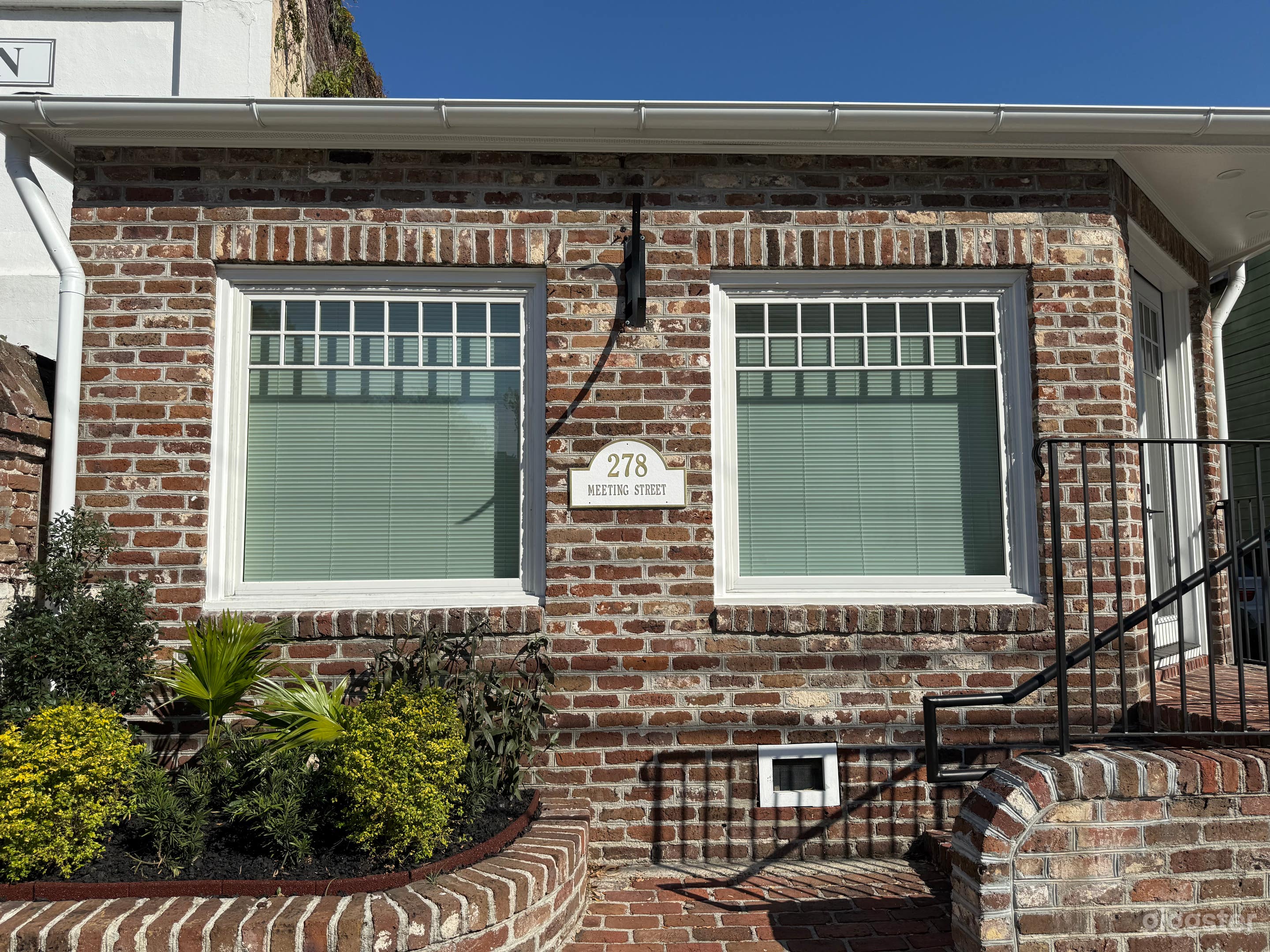 Dream Space on Iconic Meeting Street Photo 4