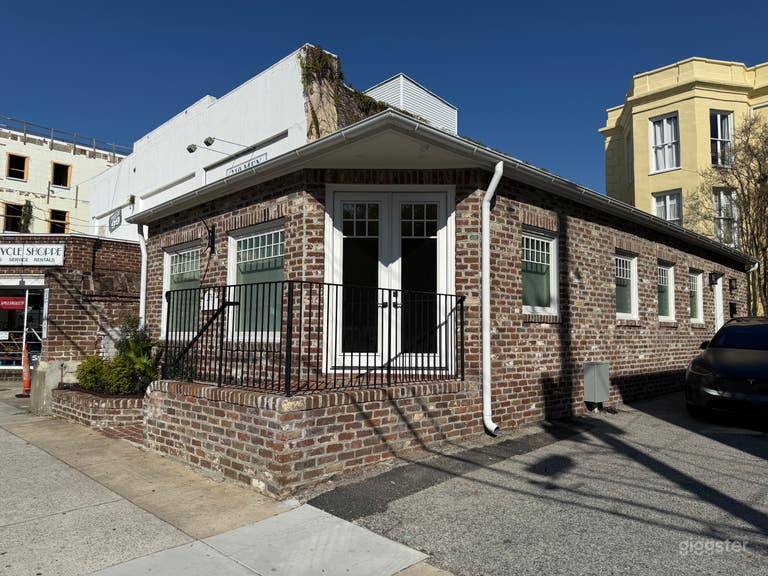  Holiday Pop-Up Dream Space on Iconic Meeting Street 