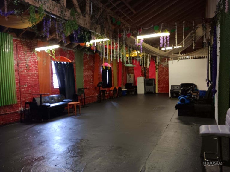  2K Square Feet More Room For Guest To MOSH around 