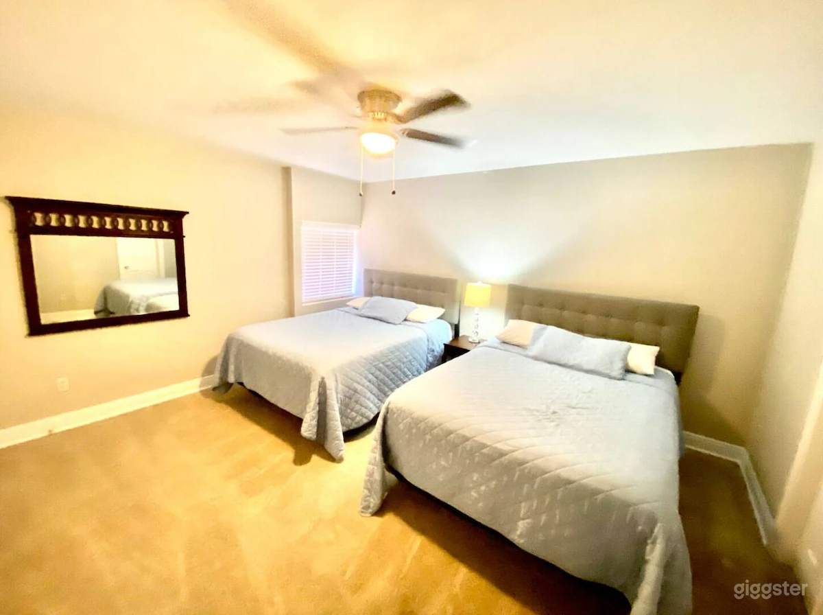 Where the Party's At! UNIT D Photo 4