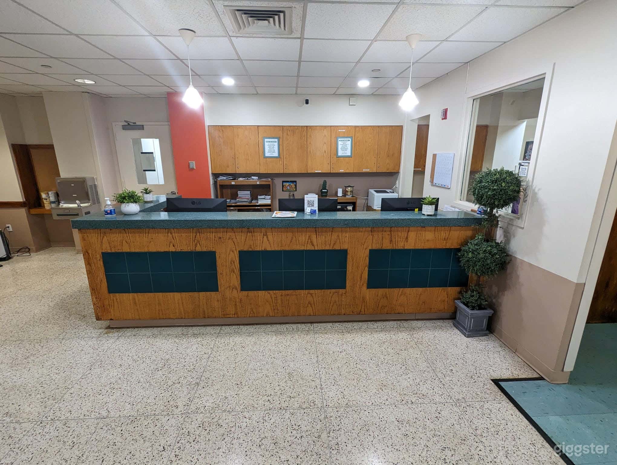 Front Desk 1