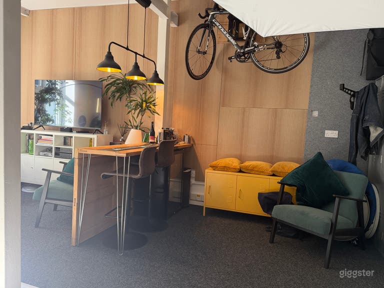  Loft Style Photography Studio 