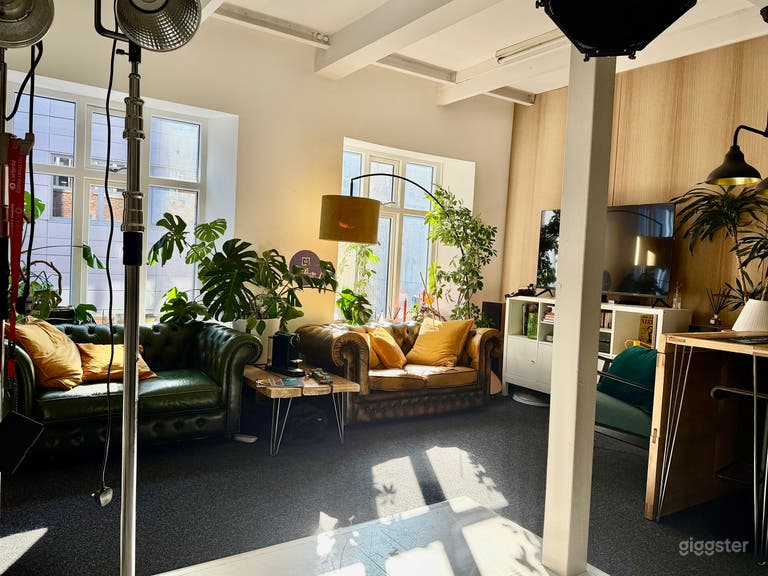  Loft Style Photography Studio 