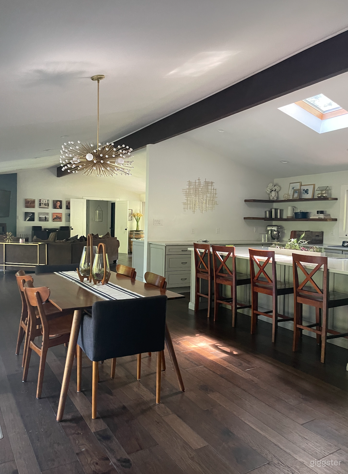 Remote Private Residence Photo 4