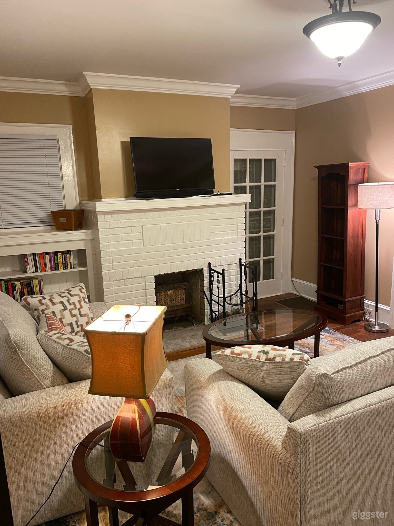 Cozy Craftsman Bungalow In Central Atlanta Photo 2