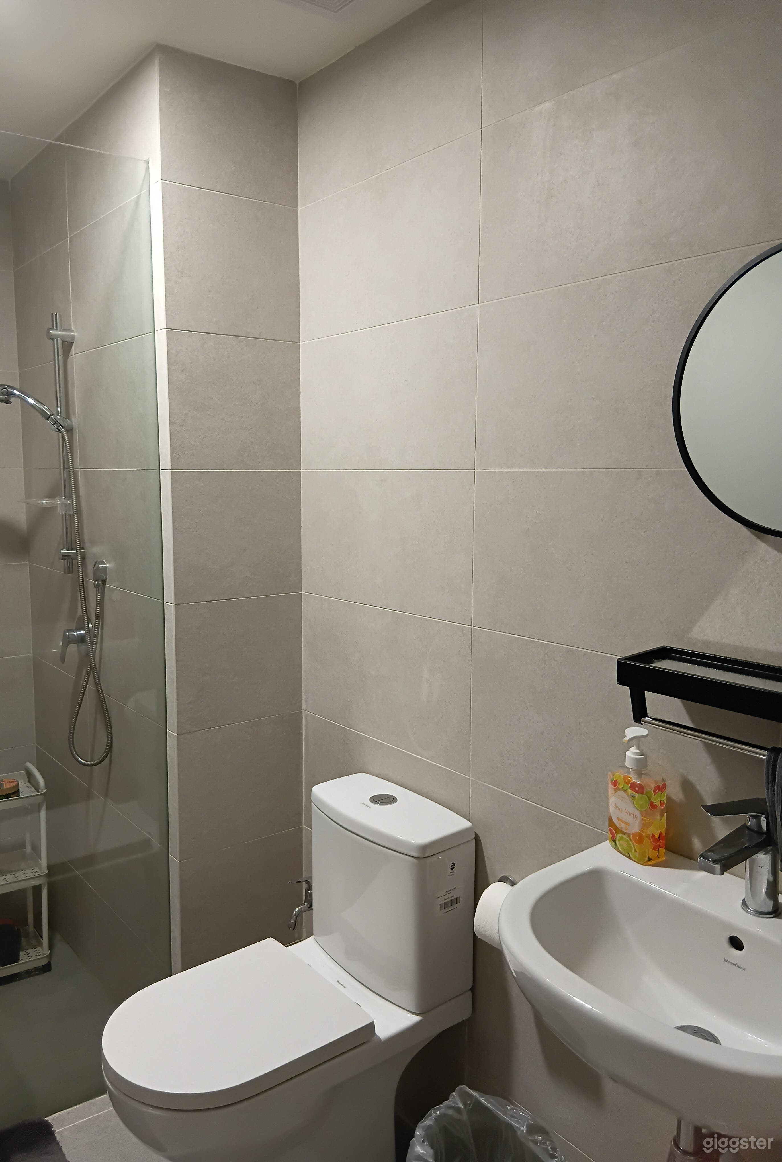 Modern Condo with Skyline View & Balcony Photo 4