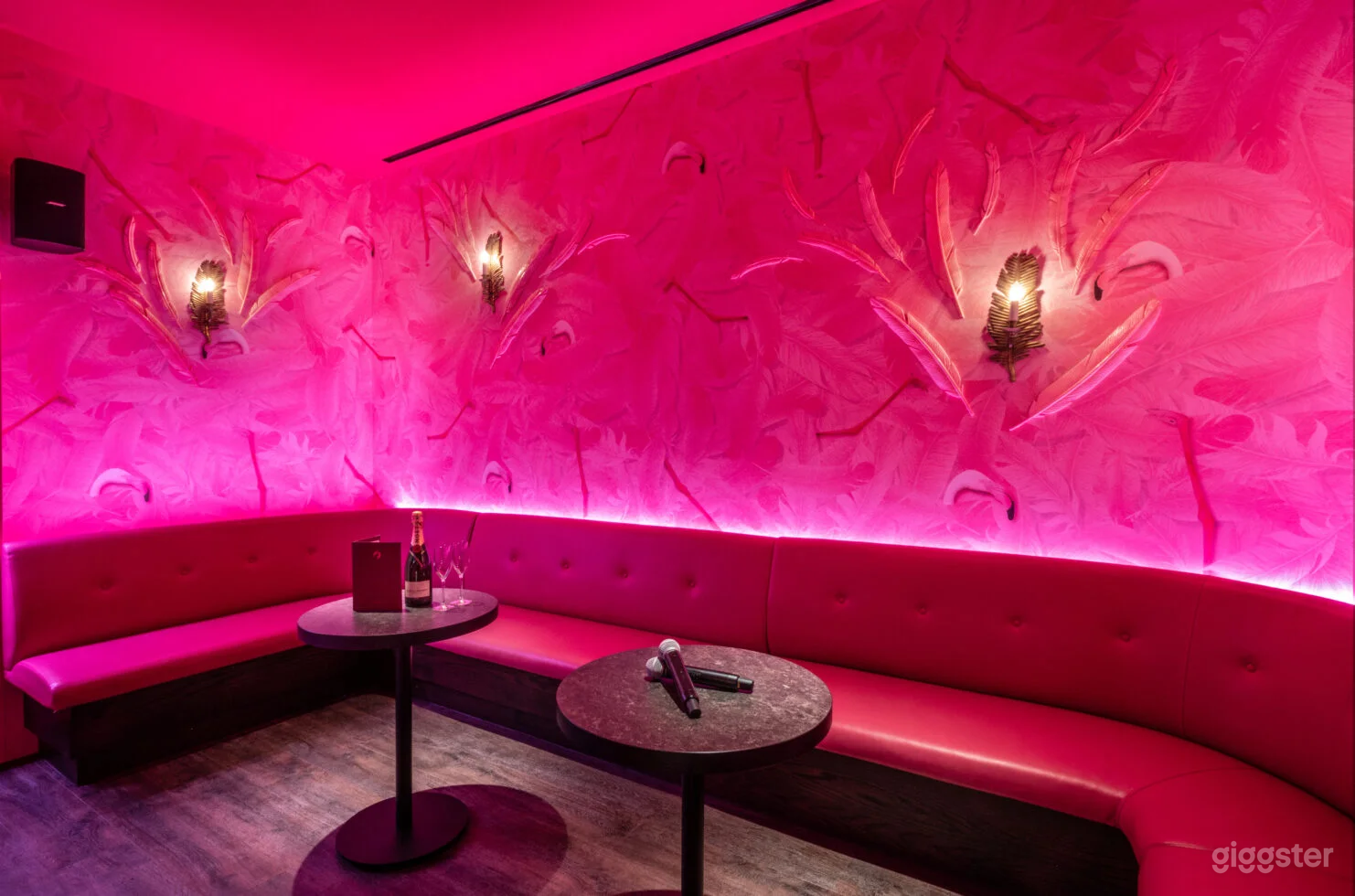 The Flamingo Room Photo 2