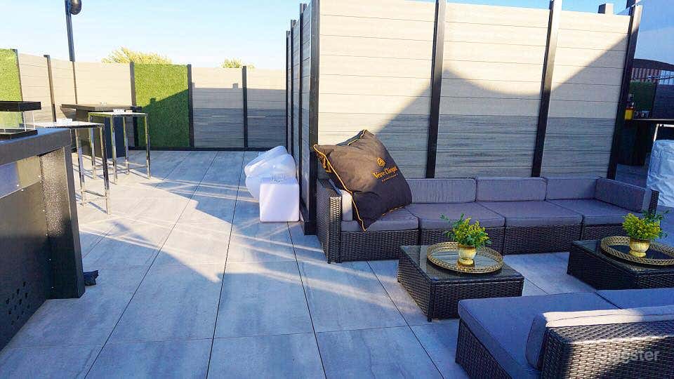 ARIA (Rooftop Terrace) Photo 4