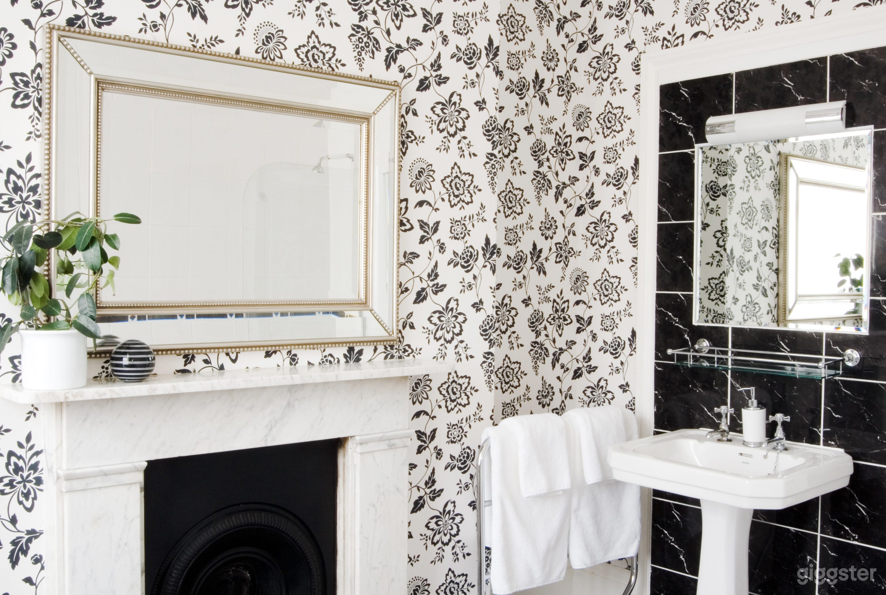 Four Poster Bathroom