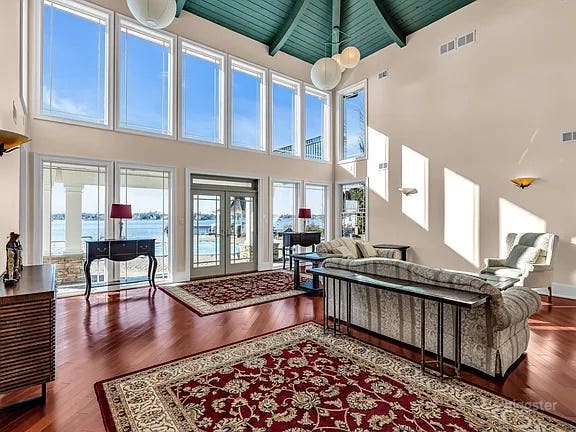 New Jersey Film Friendly Estate Photo 3