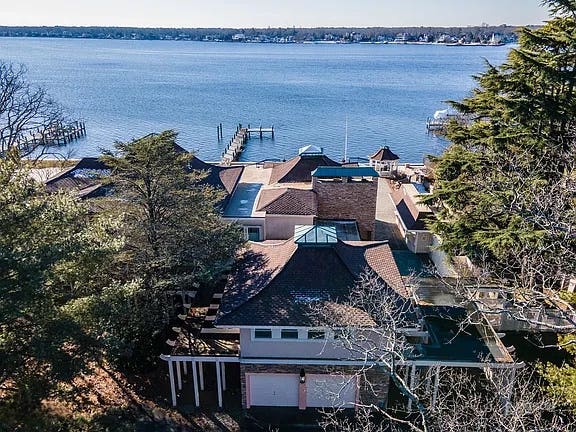 New Jersey Film Friendly Estate Photo 2