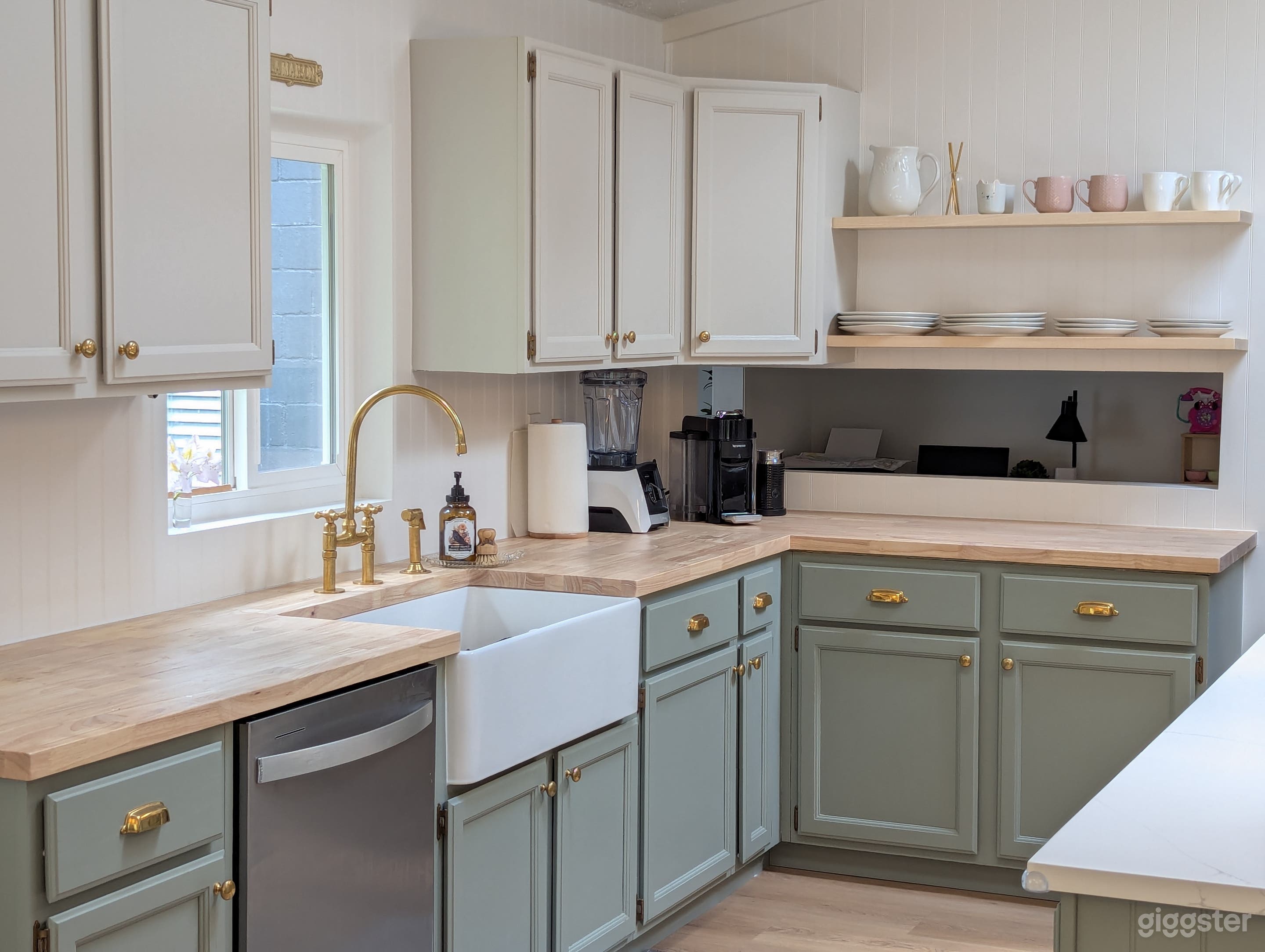 Little House in the Dale Photo 2