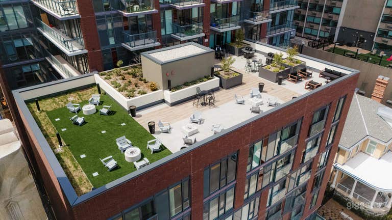  Standalone Rooftop Terrance 