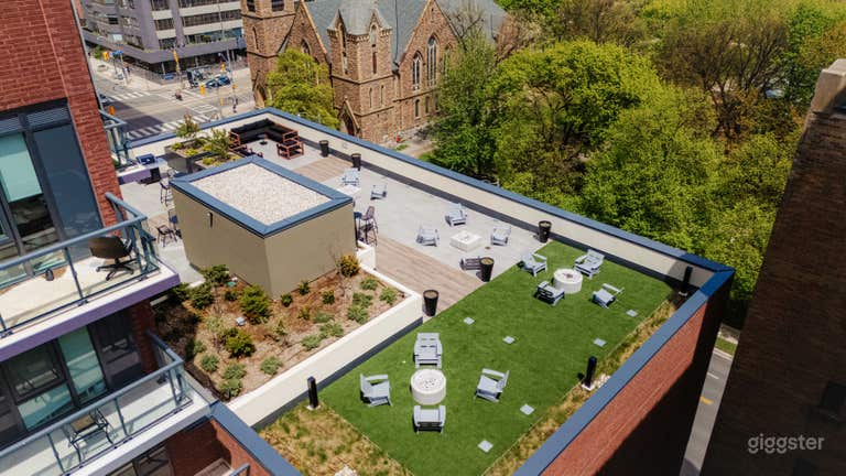  Standalone Rooftop Terrance 