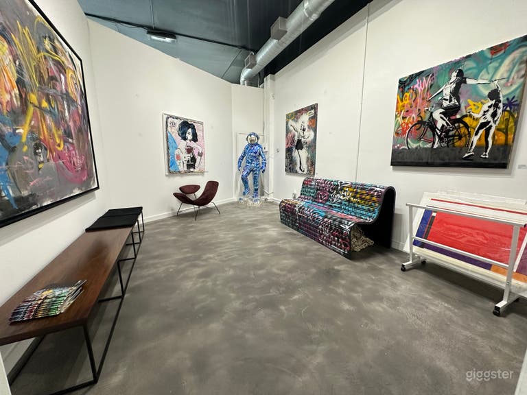   Stylish Art Gallery in Miami near Design District 