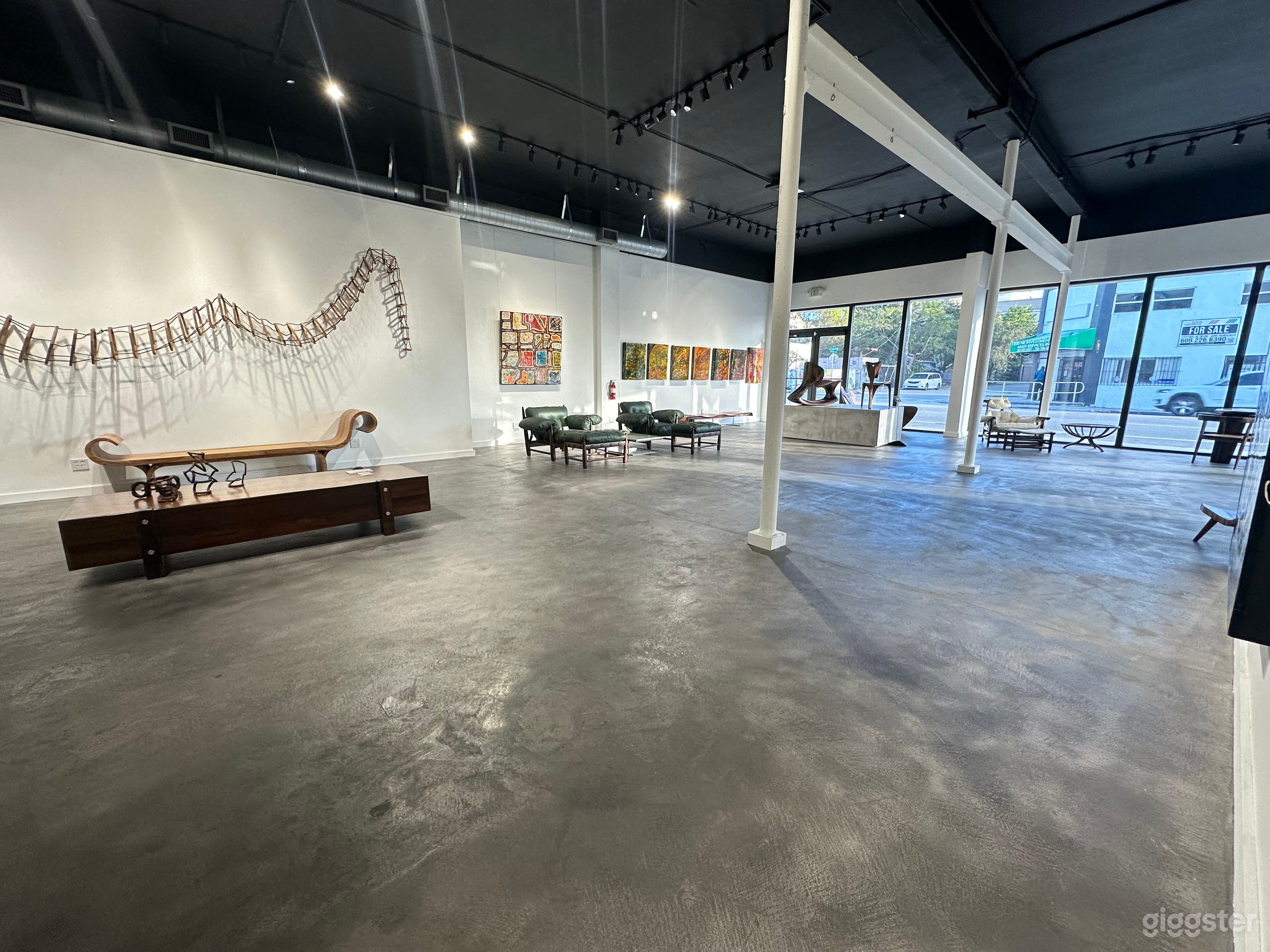  Stylish Art Gallery in Miami near Design District Photo 1
