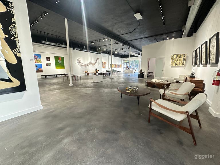   Stylish Art Gallery in Miami near Design District 