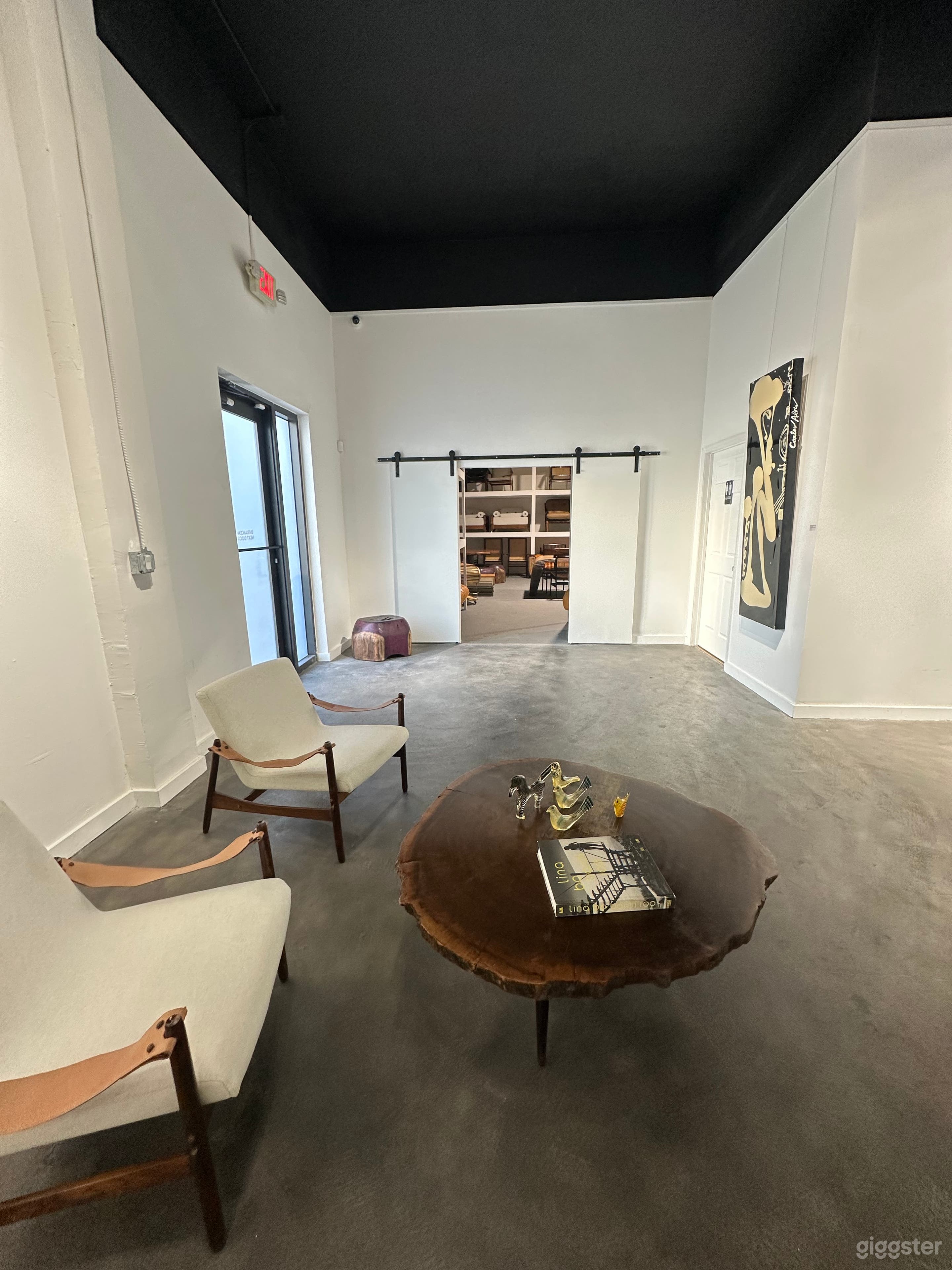  Stylish Art Gallery in Miami near Design District Photo 2
