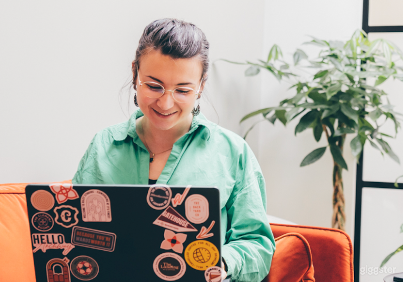 The Iron Lady Room for 8 Persons Photo 4