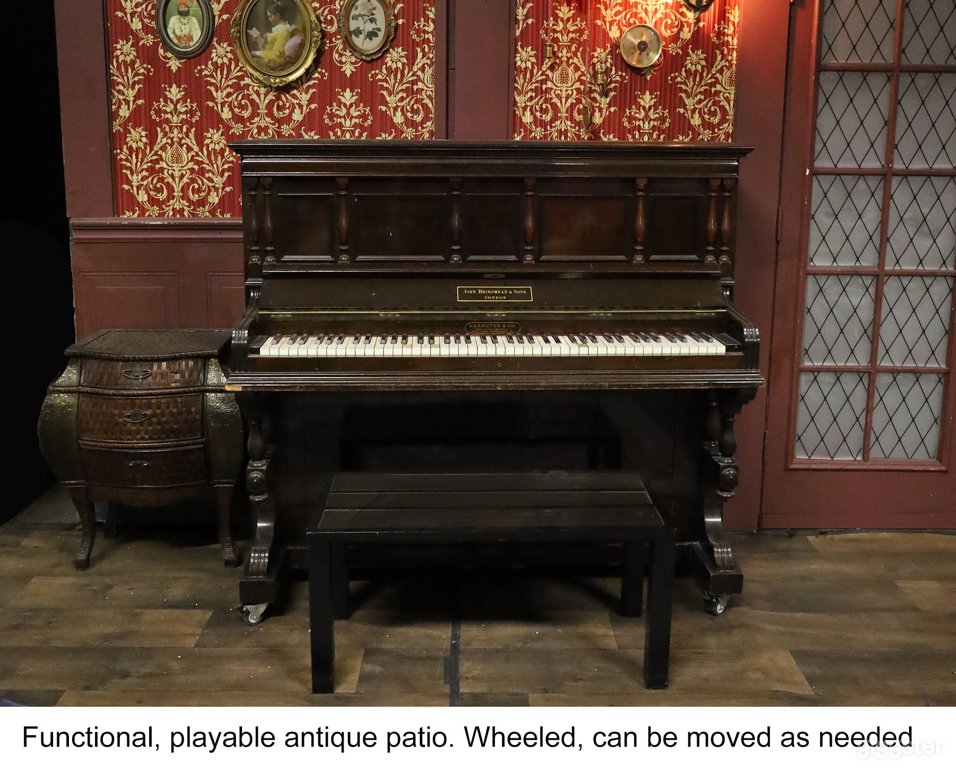 The Background Spot- Dozens of scenes in 1 Studio Photo 2