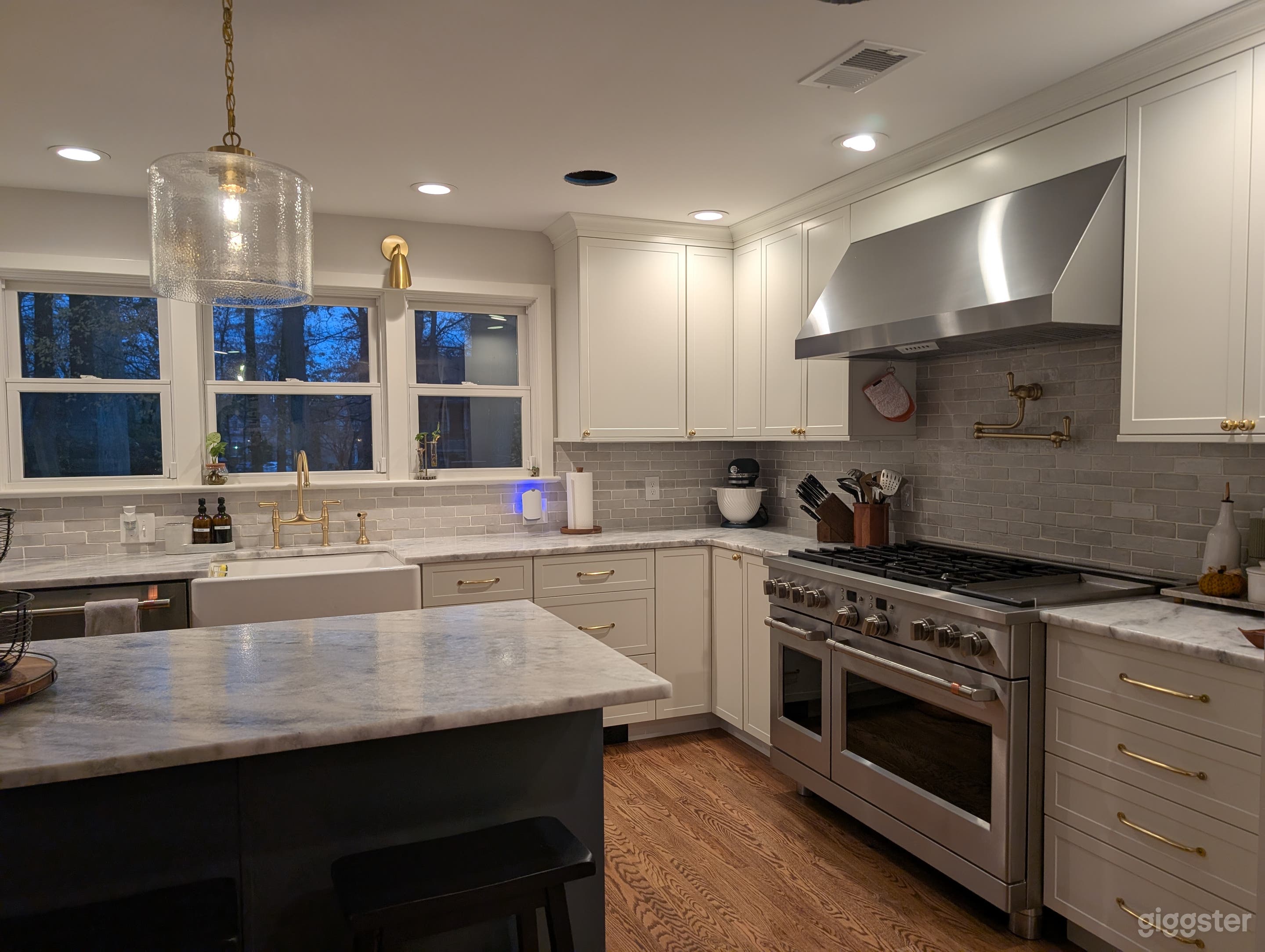 Warm Split Level Family Home Photo 1