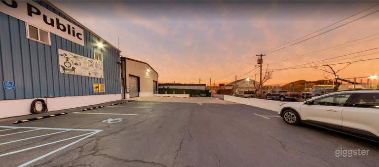  Spacious Warehouse and Parking in Staten Island 