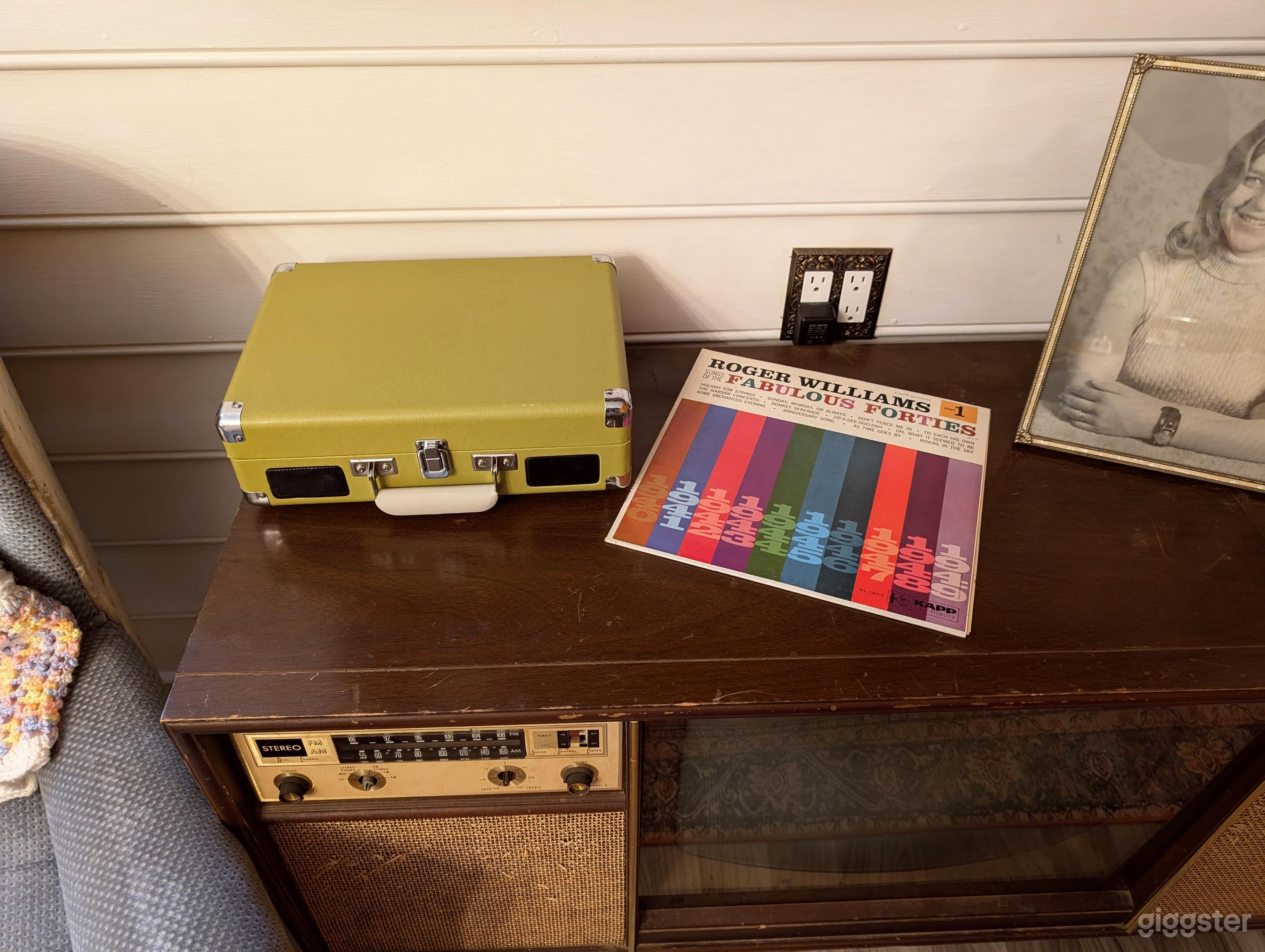 1955 studio home recreation for photo / video set! Photo 4