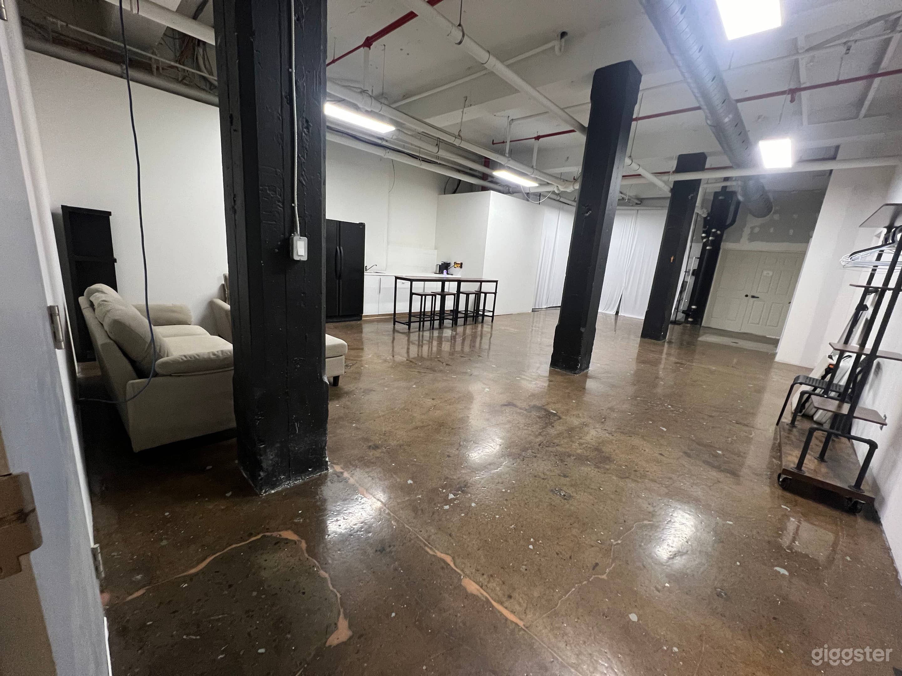 Open concept event space - enough room to host 40-60 people for cocktails, birthday parties, showers