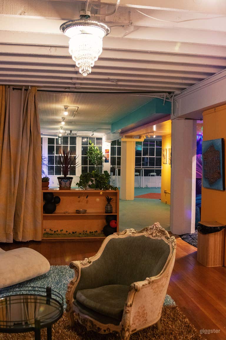  Bright & Flexible SOMA Creative Studio for Shoots 