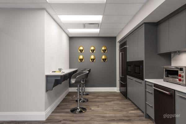 HARBOURFRONT - Suite 521 (Hourly) Photo 2