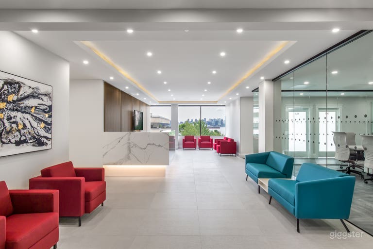  HARBOURFRONT - Suite 516 (Oraria) 