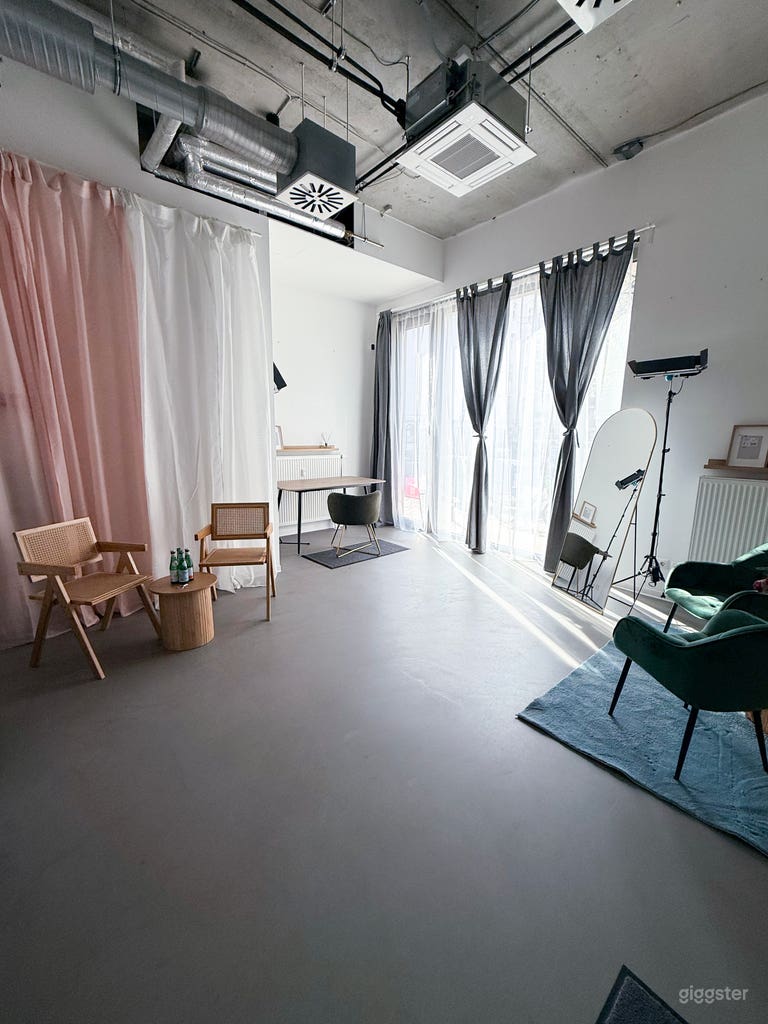  Creative Hub Studio mit Tageslicht 